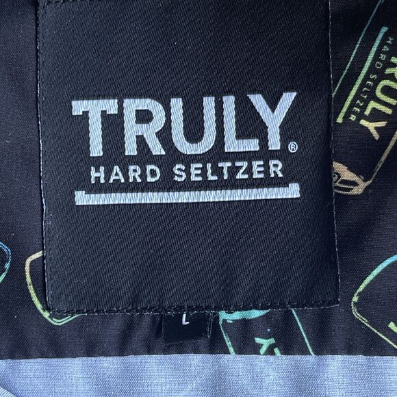 Truly Shirt Mens Large Black Hard Seltzer Button Up Drinking All Over Print - Picture 5 of 11